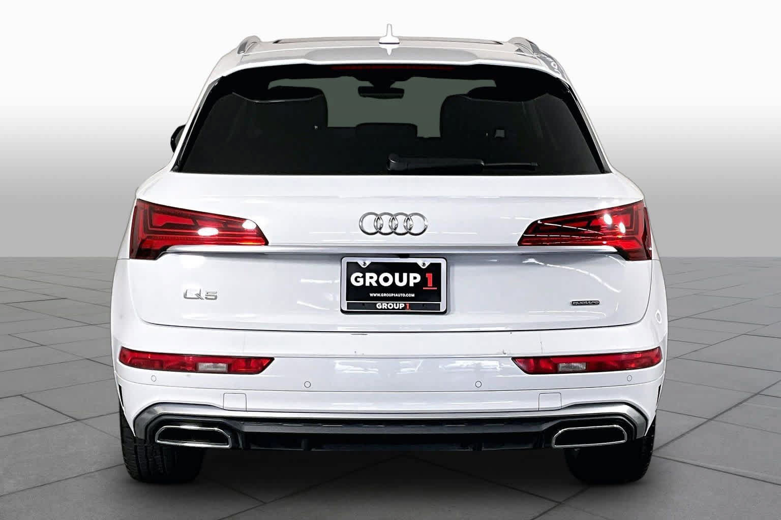 Used 2023 Audi Q5 2.0T Prestige w/ Prestige Package AWD/4WD image 5