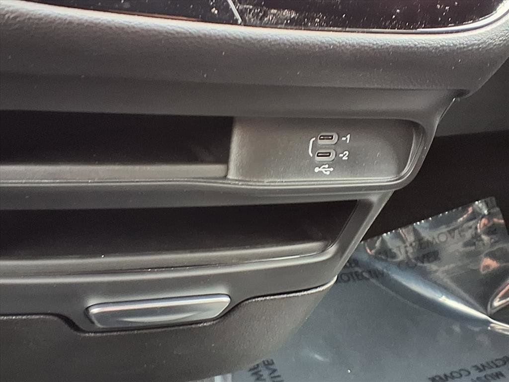 New 2026 Chrysler Voyager LX image 13