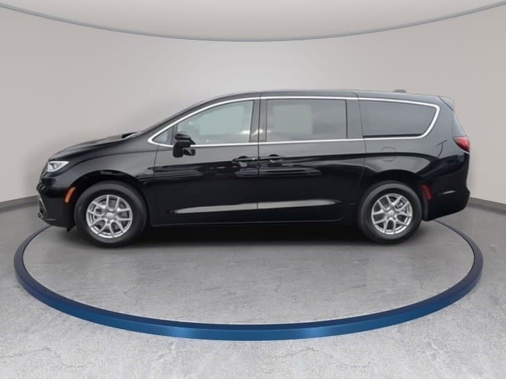 New 2026 Chrysler Pacifica Select FWD image 8
