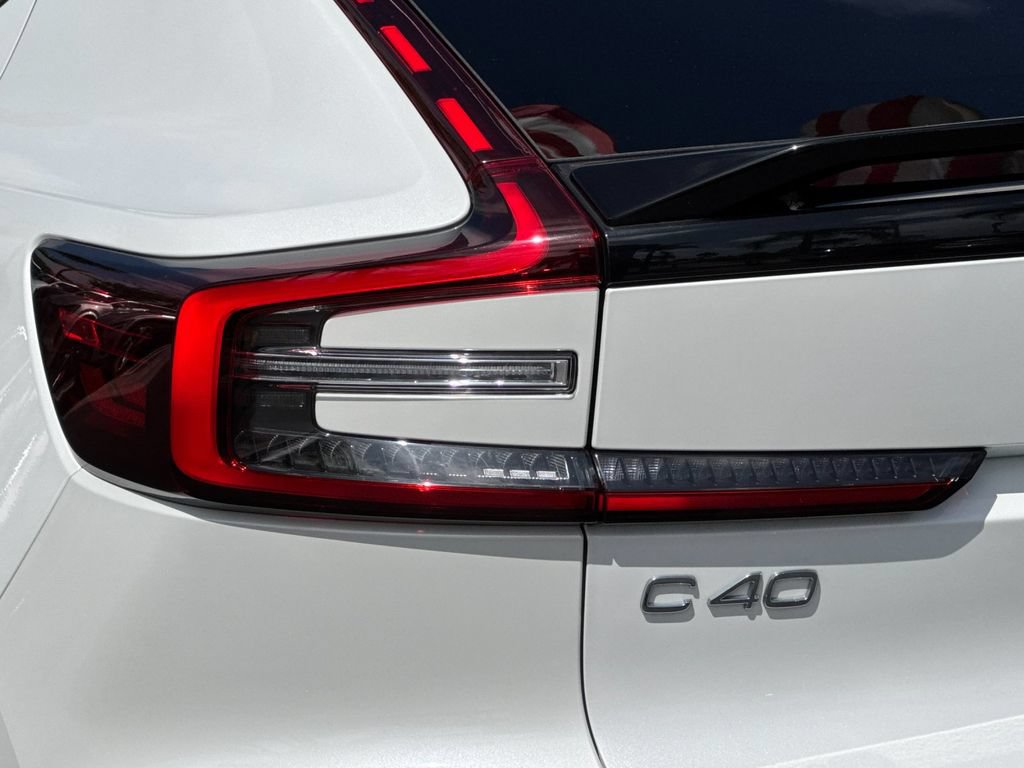 Certified 2023 Volvo C40 Recharge Core AWD/4WD image 25