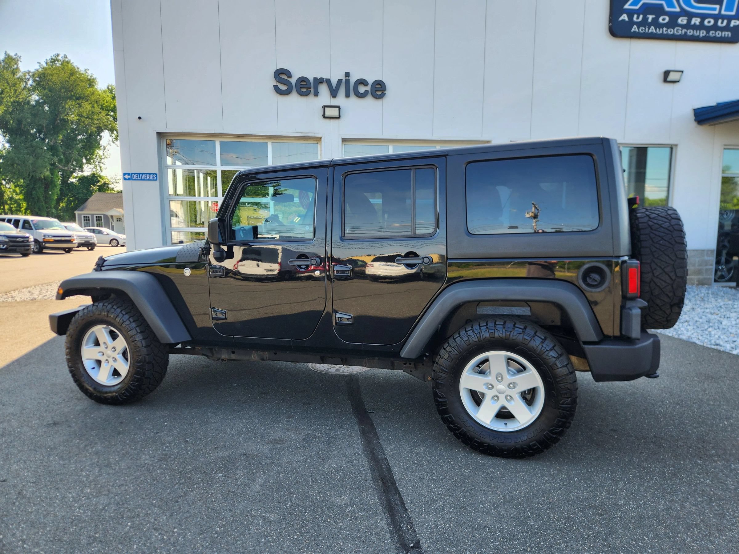 Used 2017 Jeep Wrangler Unlimited Sport w/ Quick Order Package 24S AWD/4WD image 10