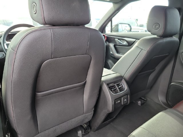 Certified 2025 Chevrolet Blazer RS FWD image 25