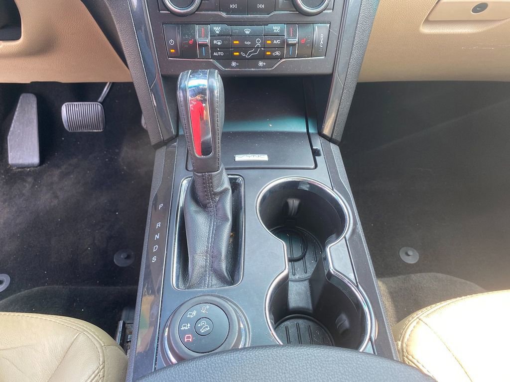 Used 2017 Ford Explorer XLT w/ Equipment Group 202A image 22