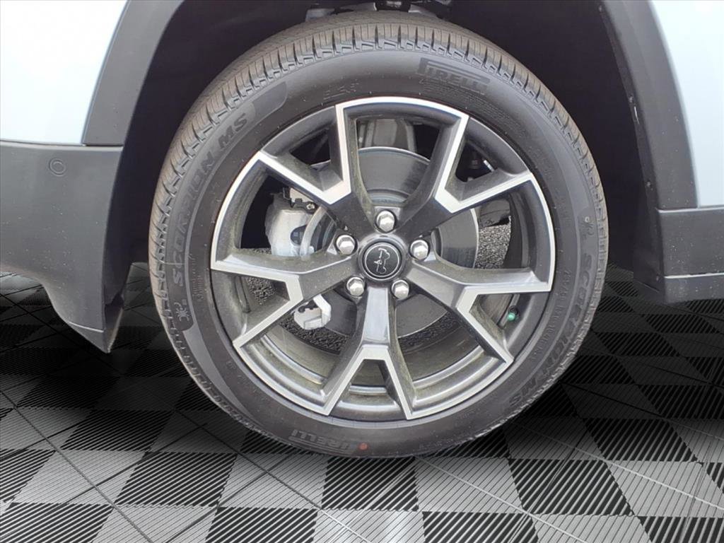 New 2026 Jeep Cherokee Overland AWD/4WD image 9