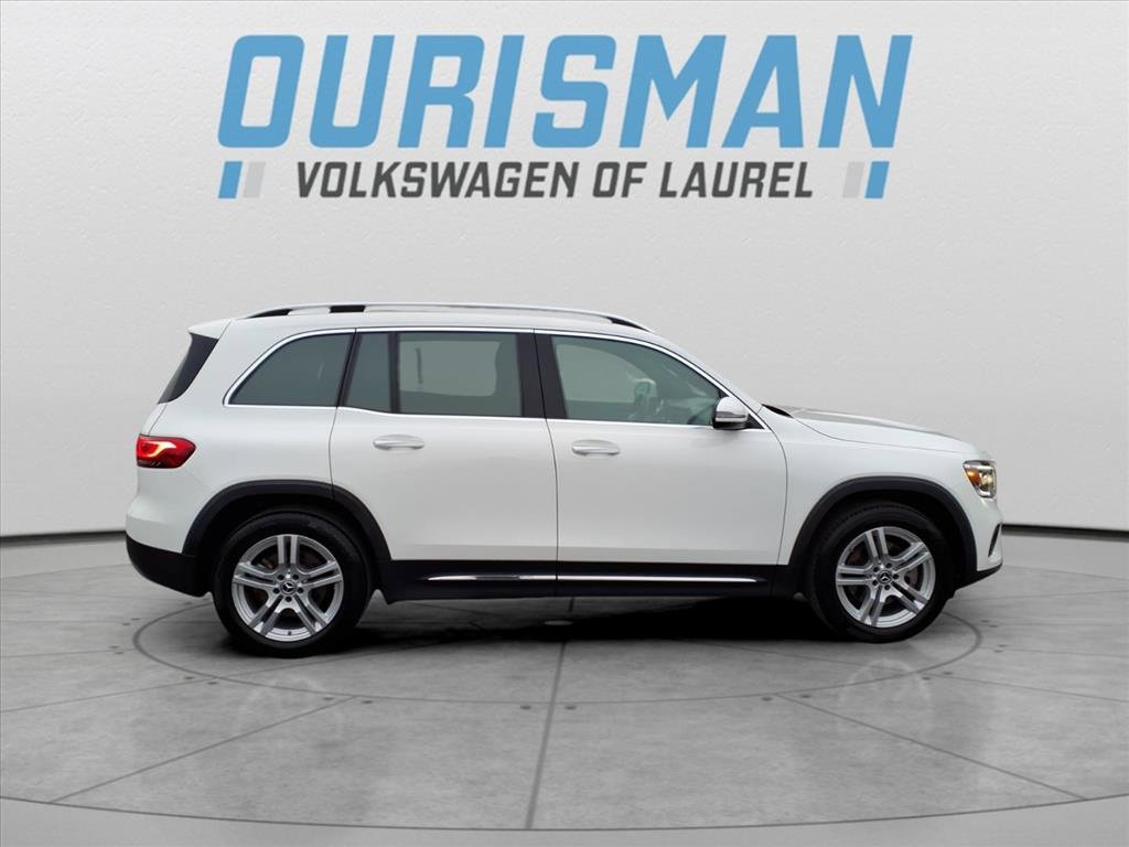 Used 2022 Mercedes-Benz GLB 250 4MATIC image 2