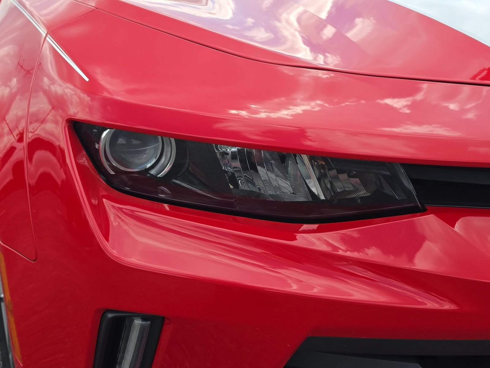 Used 2017 Chevrolet Camaro LT RWD image 7