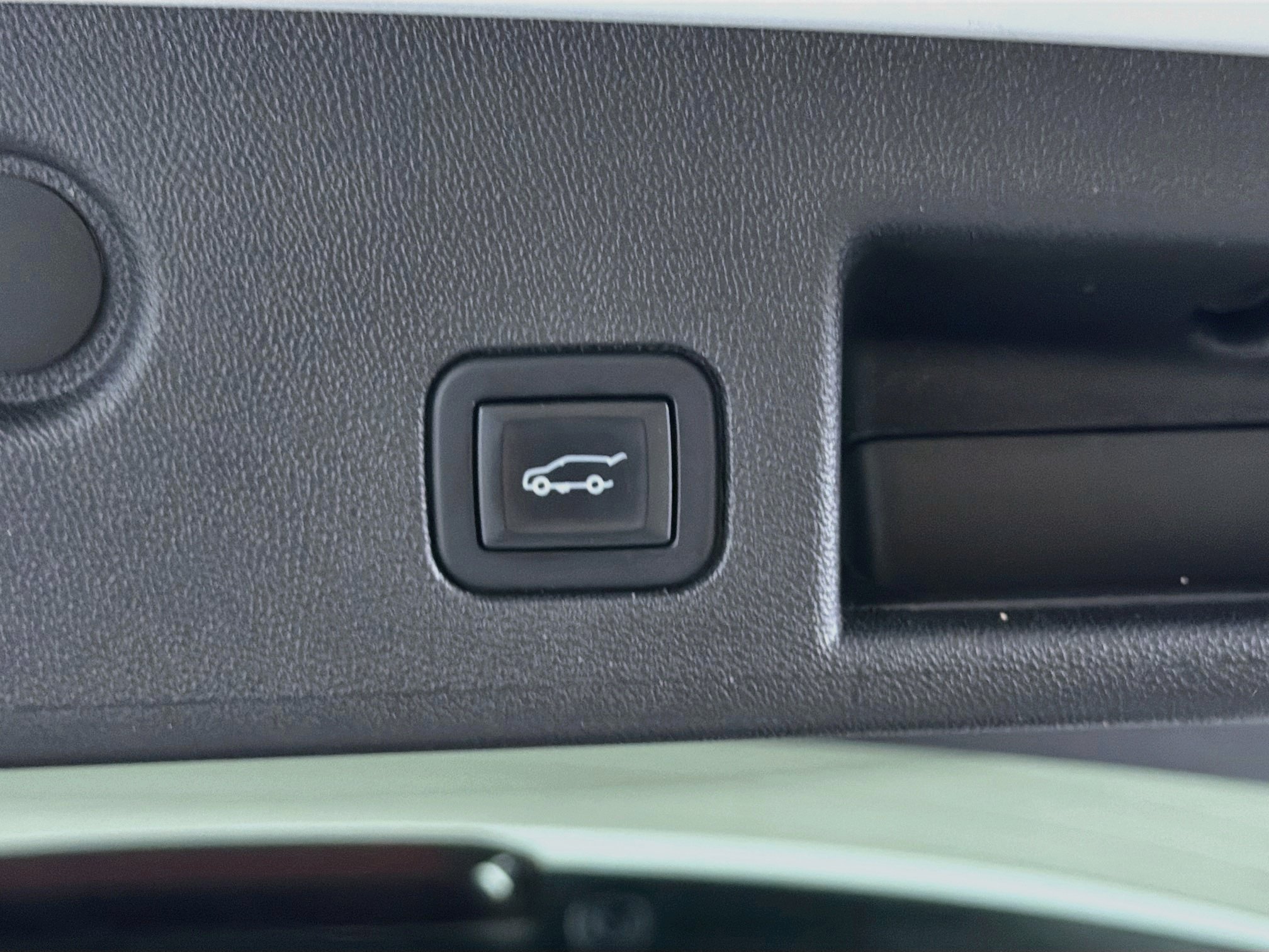 Used 2022 Chevrolet Equinox LT FWD image 29