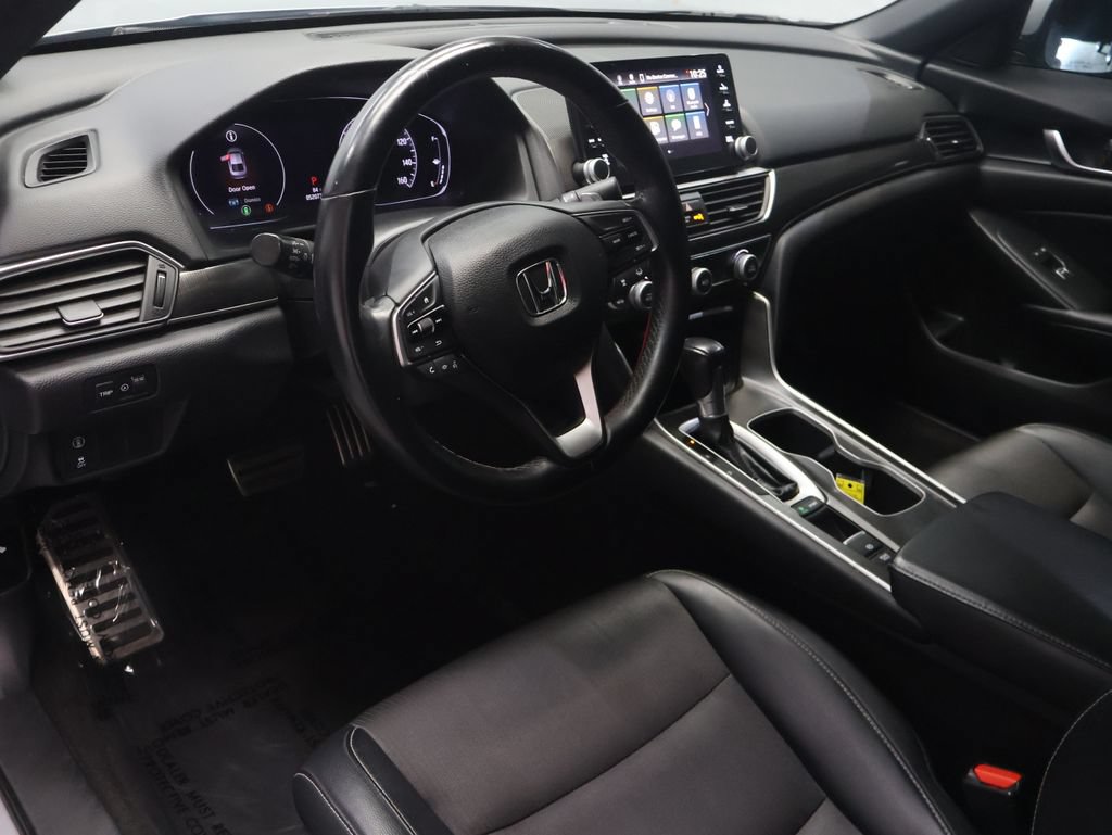 Used 2018 Honda Accord Sport image 17