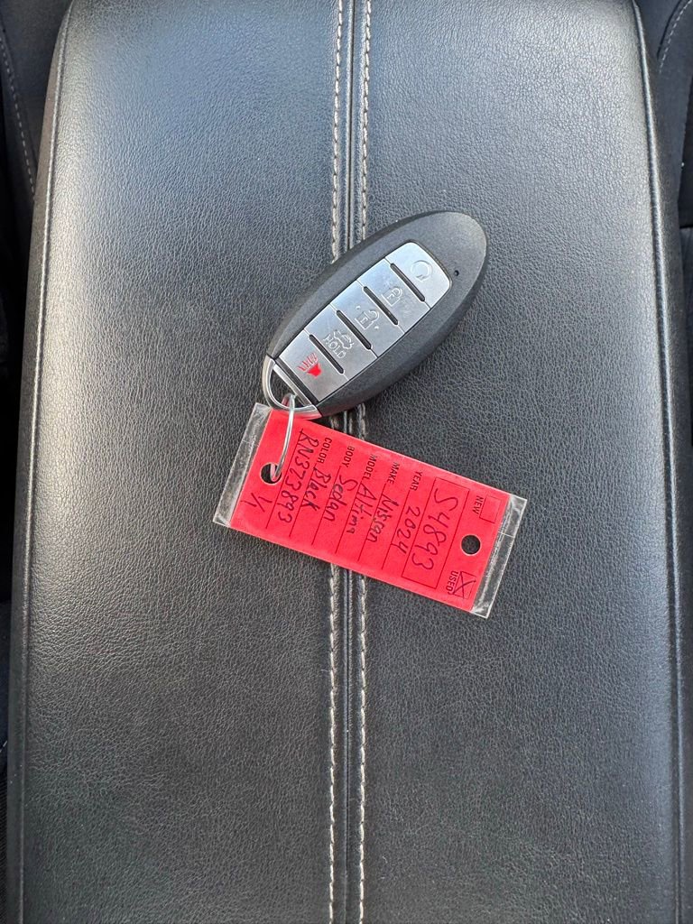 Used 2024 Nissan Altima 2.5 SV image 28