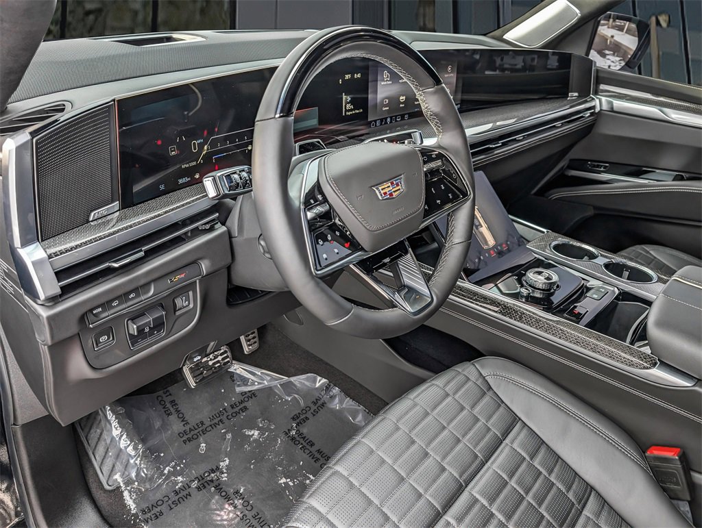 Used 2025 Cadillac Escalade ESV V image 10