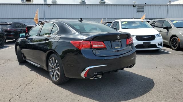 Used 2018 Acura TLX w/ Technology Package FWD image 2