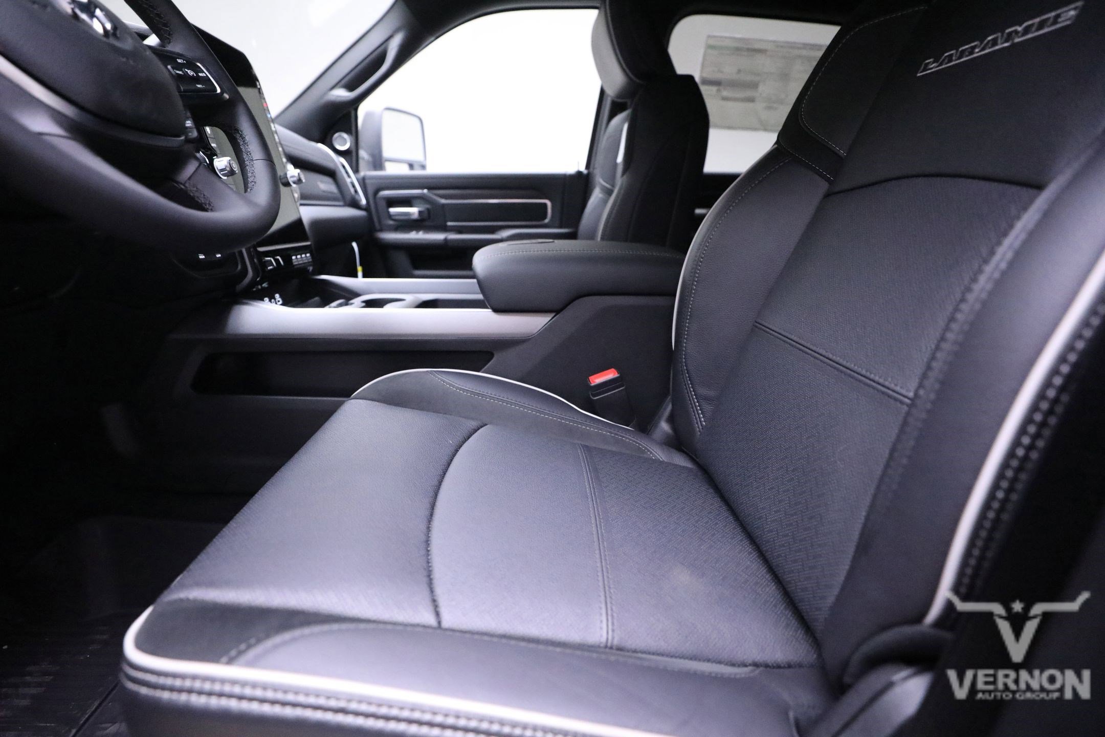 New 2025 RAM 3500 Laramie image 5