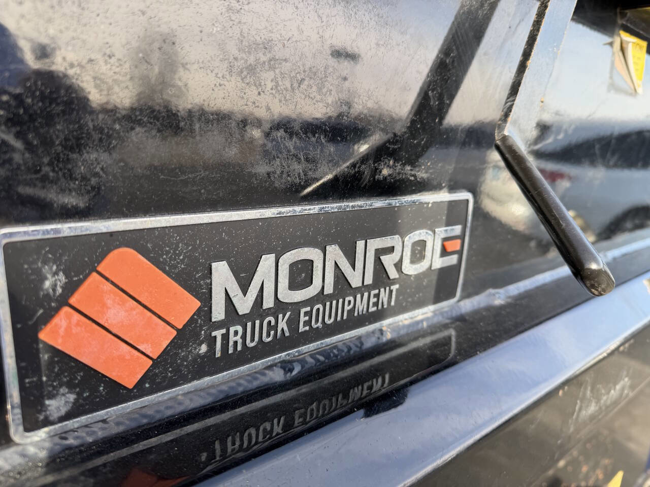 Used 2024 GMC Sierra 3500 Pro w/ Convenience Package image 11