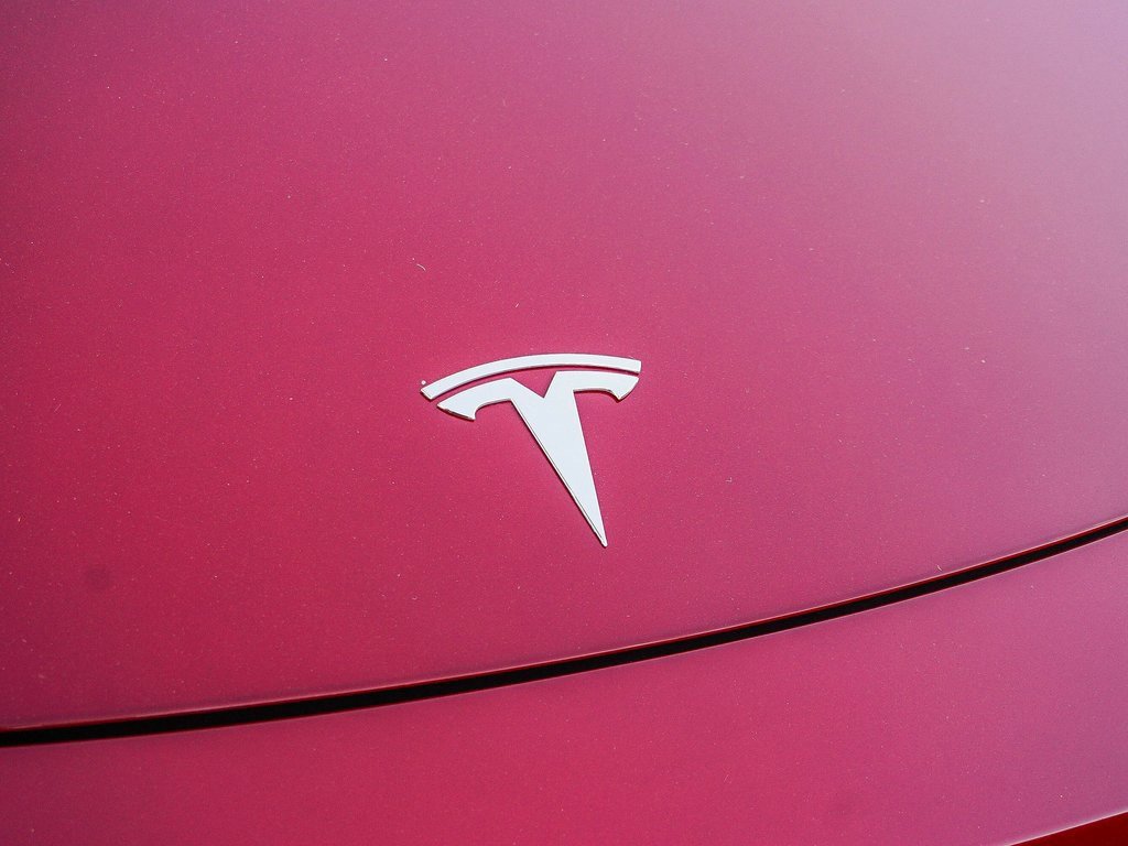 Used 2021 Tesla Model Y Long Range image 11