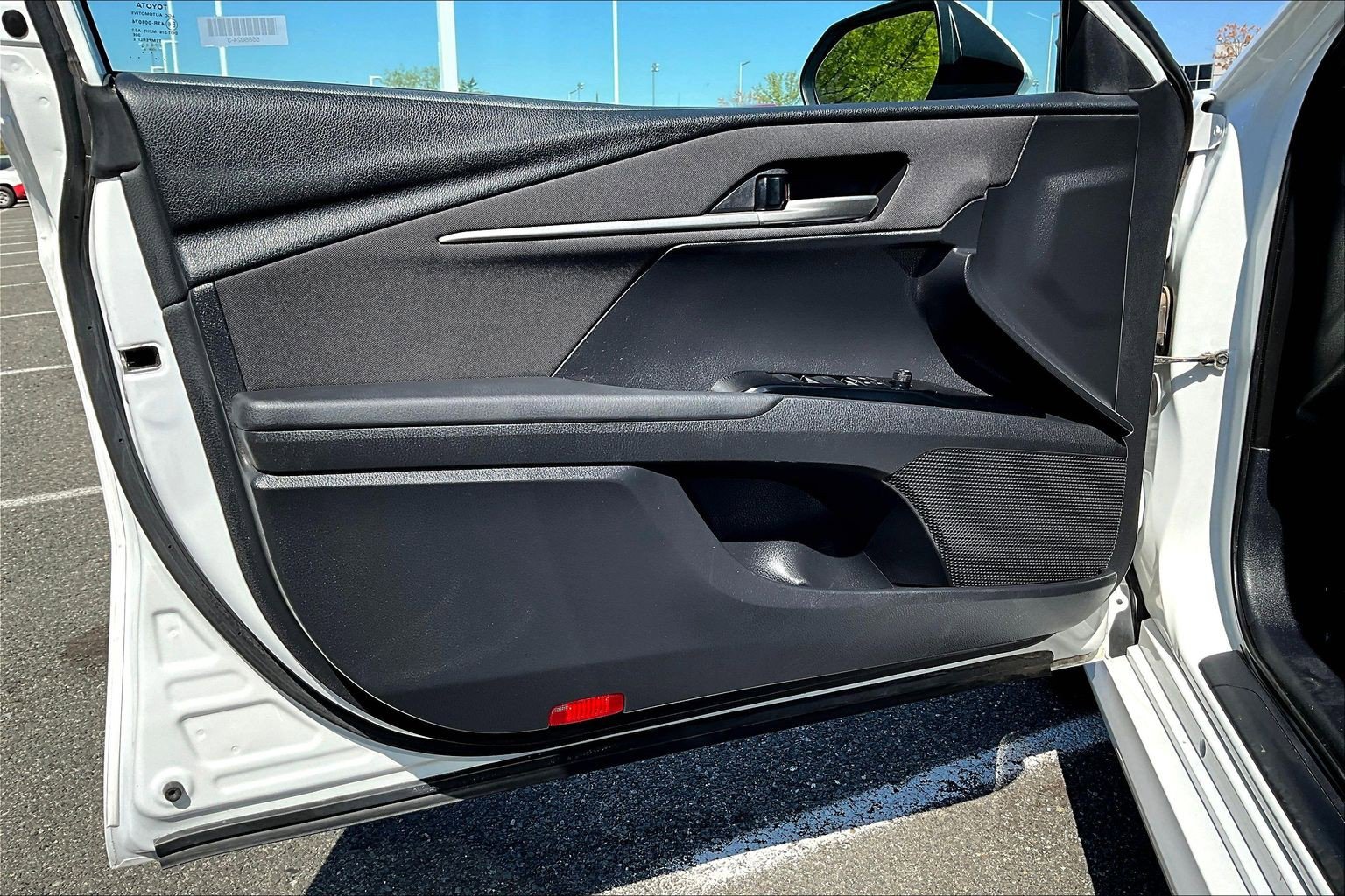 Used 2025 Toyota Camry LE FWD image 21