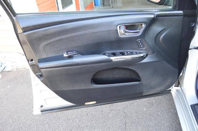 Used 2014 Toyota Avalon Limited FWD image 32