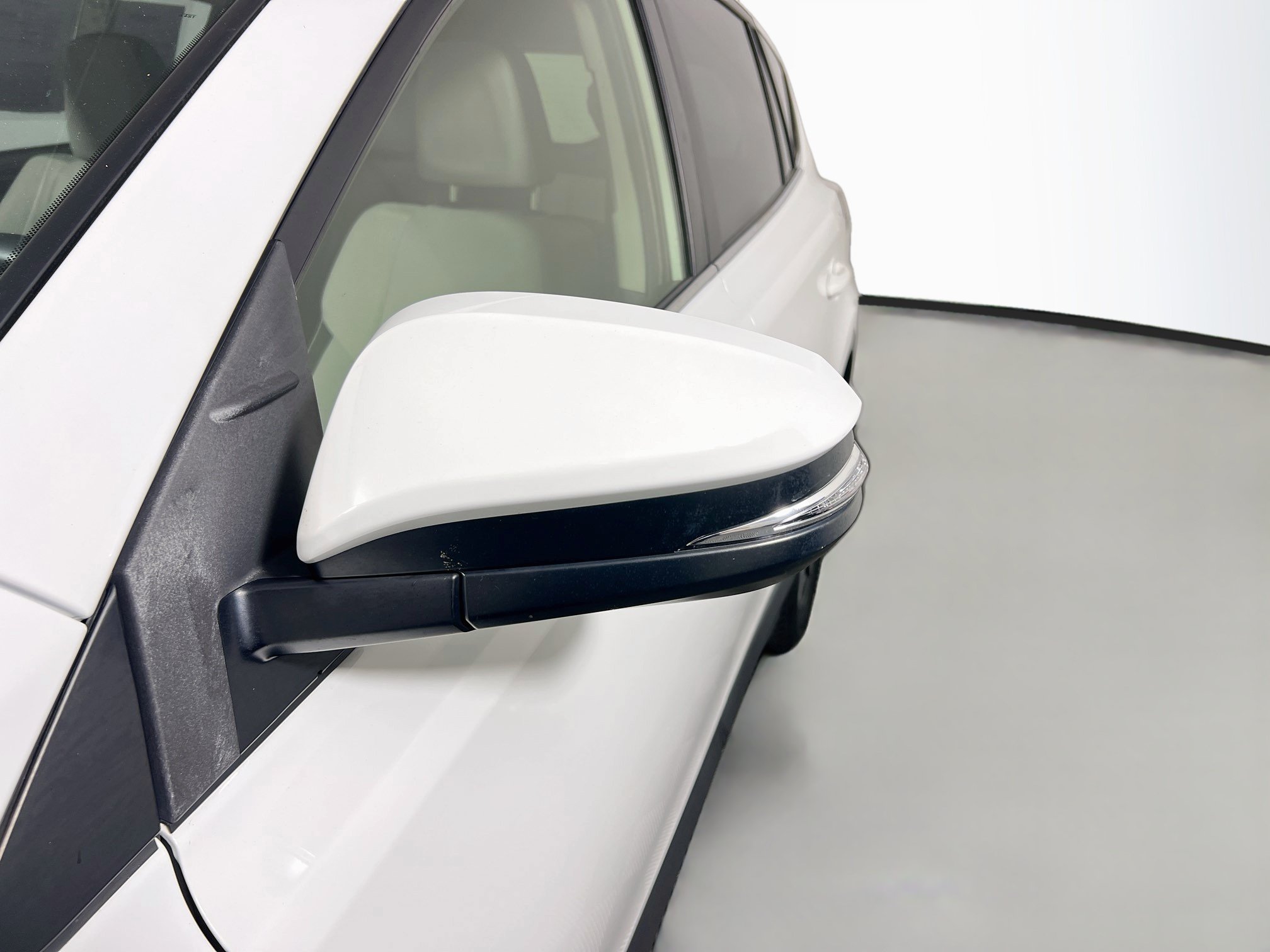 Used 2018 Toyota RAV4 XLE FWD image 12