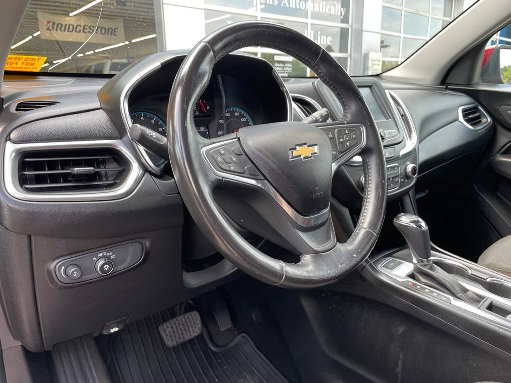 Used 2018 Chevrolet Equinox LT FWD image 10