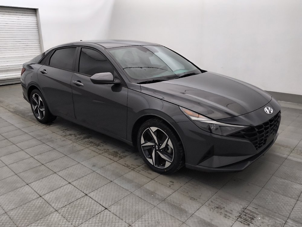 Used 2023 Hyundai Elantra SEL w/ Convenience Package FWD image 11