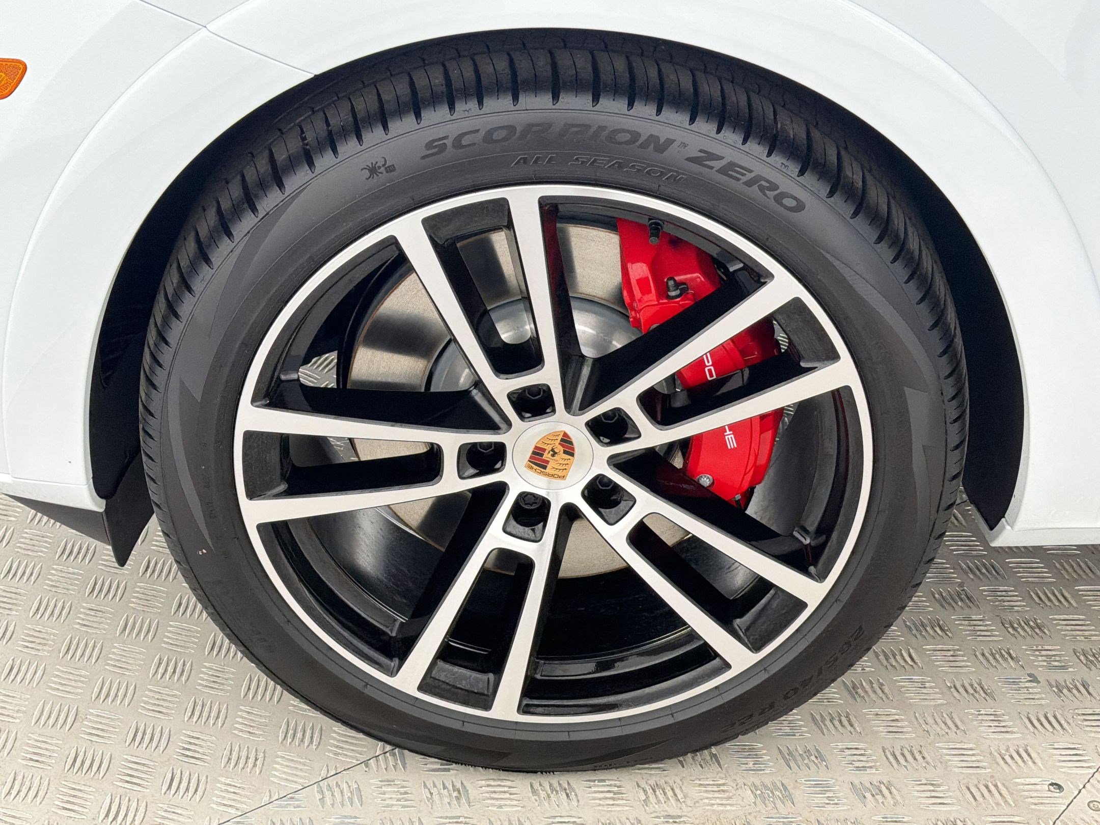 New 2026 Porsche Cayenne GTS AWD/4WD image 11