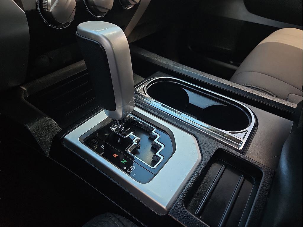 Used 2017 Toyota Tundra SR5 w/ SR5 Upgrade Package image 18