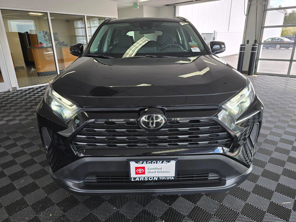 Certified 2024 Toyota RAV4 XLE AWD/4WD image 8