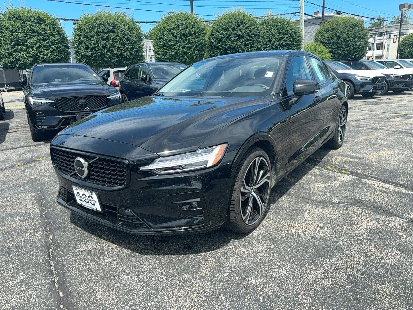 Certified 2025 Volvo S60 B5 Core image 1