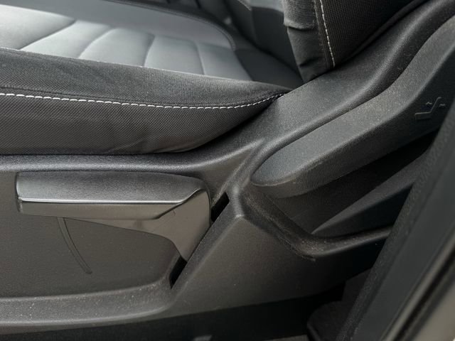 Used 2019 Ford Escape S image 25