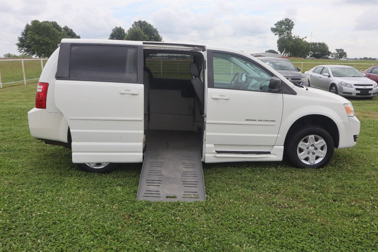 Used 2010 Dodge Grand Caravan SE w/ Popular Equipment Group FWD image 14