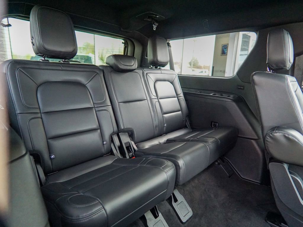 Used 2021 Lincoln Navigator L Reserve w/ Luxury Package image 42