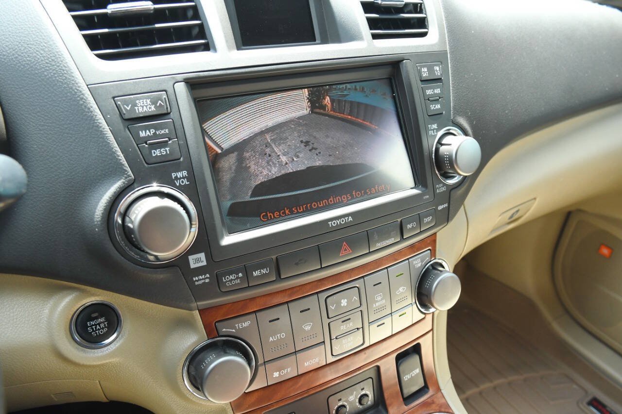 Used 2010 Toyota Highlander Limited AWD/4WD image 35