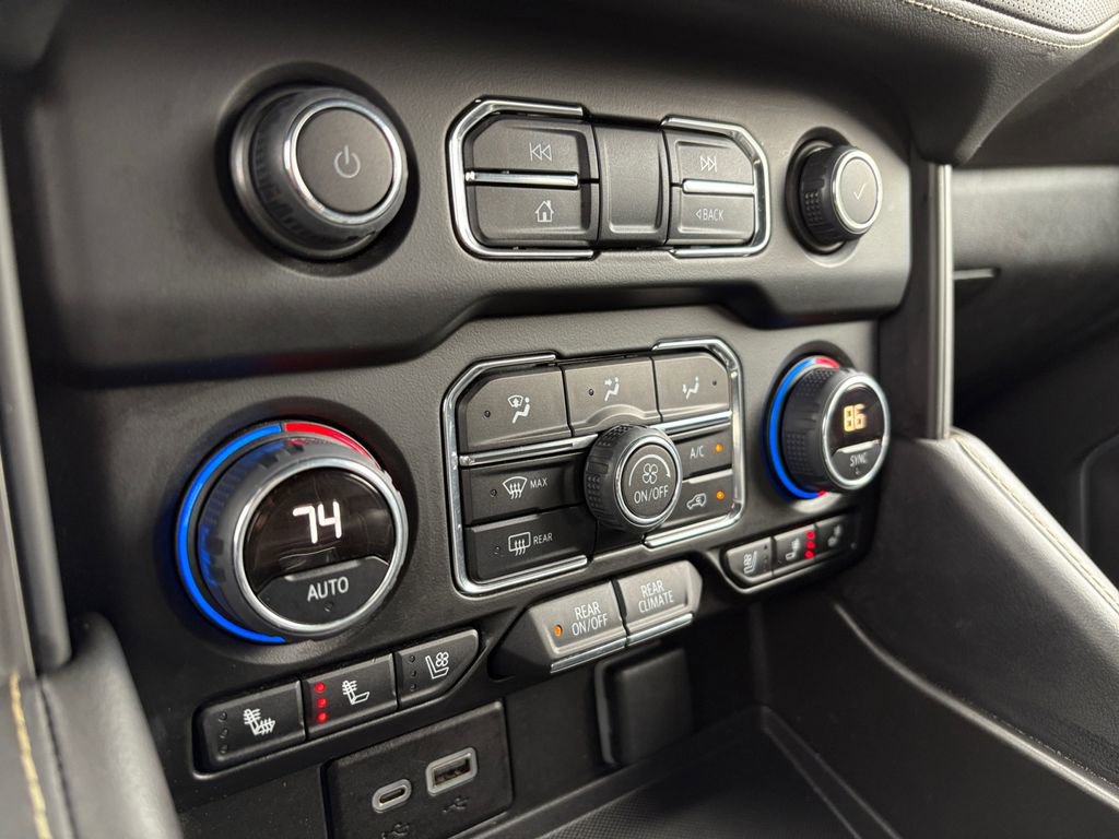 Used 2024 Chevrolet Tahoe Premier image 4