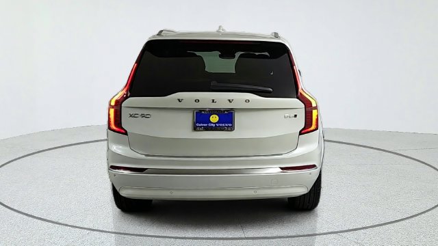 Used 2026 Volvo XC90 B6 Plus w/ Protection Package AWD/4WD image 6