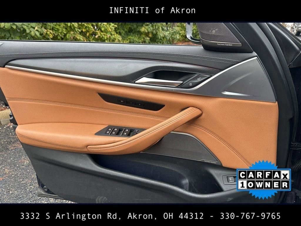 Used 2023 BMW M550i xDrive w/ Executive Package image 45