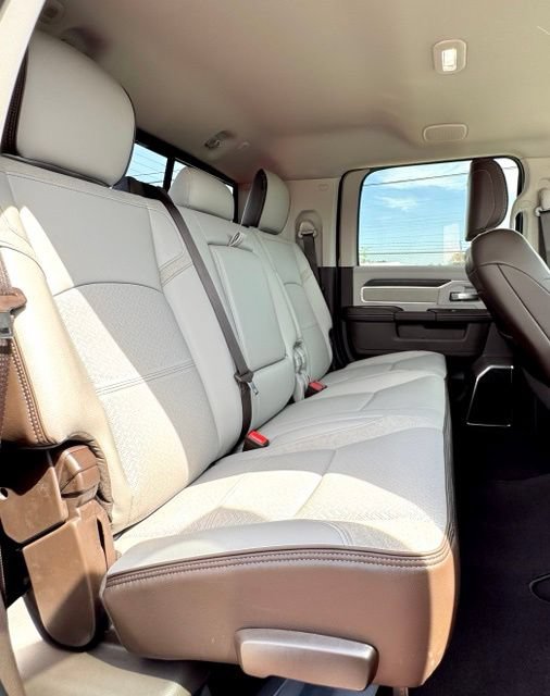 New 2027 RAM 3500 Laramie AWD/4WD image 15