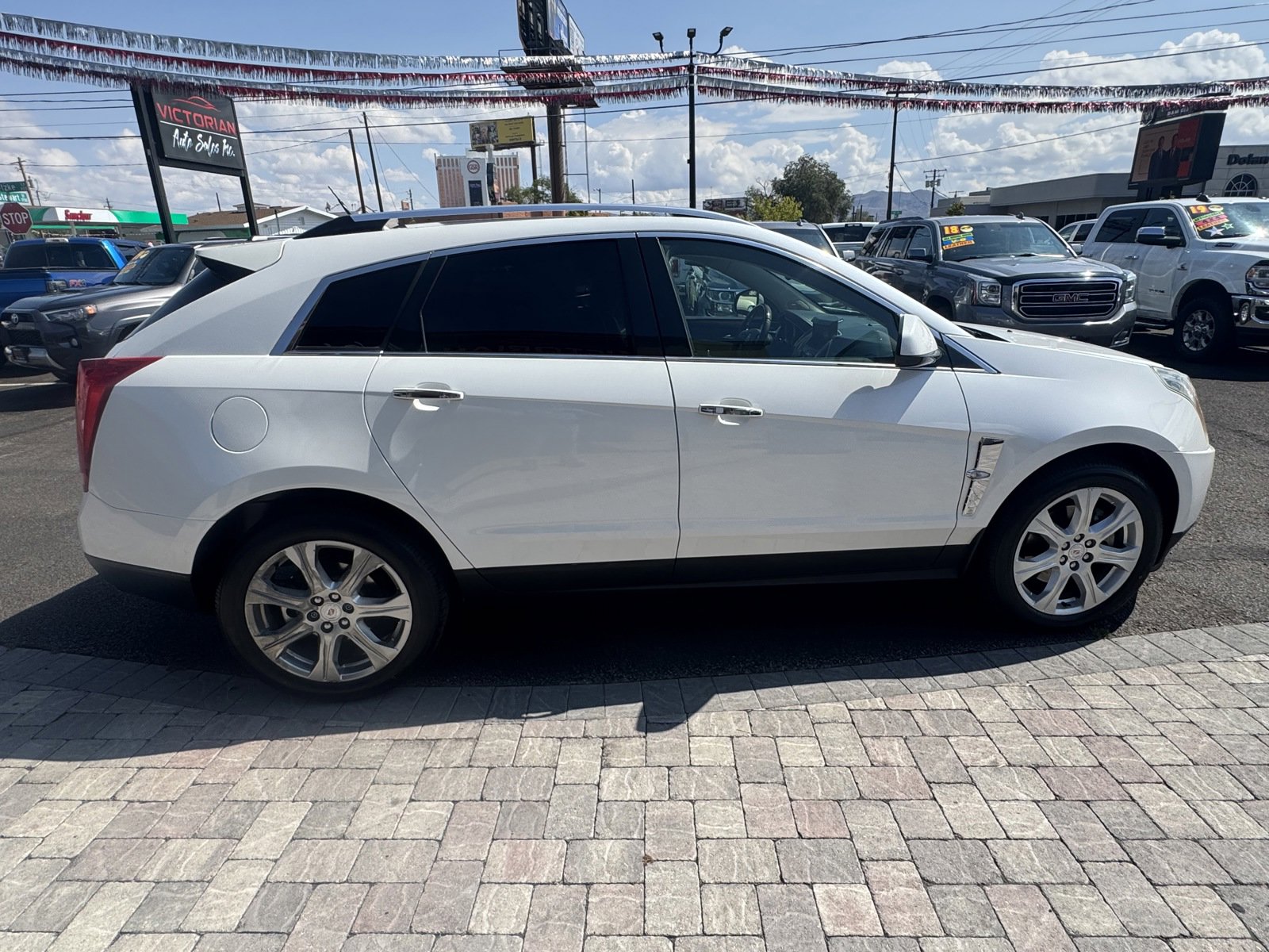 Used 2011 Cadillac SRX Premium image 6