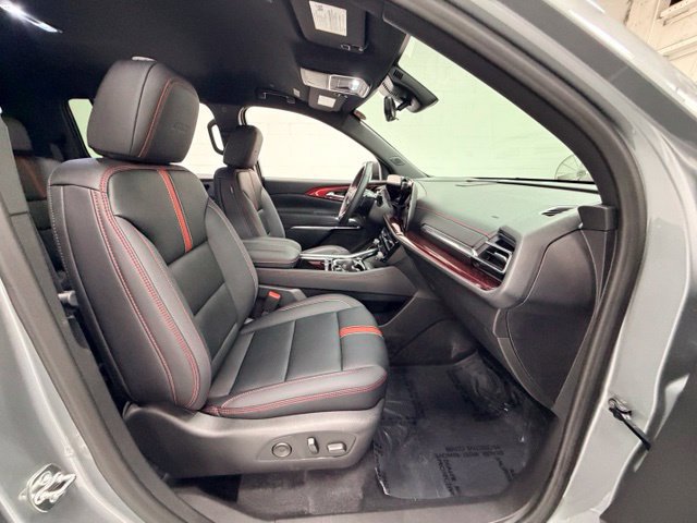 Certified 2026 Chevrolet Traverse RS FWD image 26