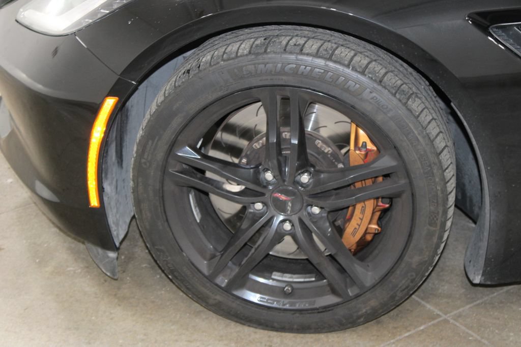 Used 2016 Chevrolet Corvette Stingray Coupe w/ Carbon Flash Badge Package RWD image 51