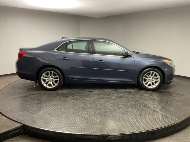 Used 2015 Chevrolet Malibu LT w/ Power Convenience Package image 9