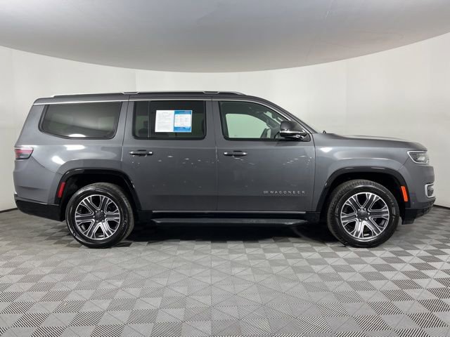 Used 2024 Jeep Wagoneer Series II w/ Flexible Seating Group image 11