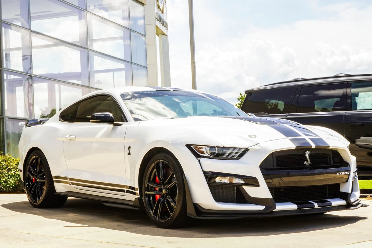 Used 2022 Ford Mustang Shelby GT500 w/ Technology Package RWD image 4