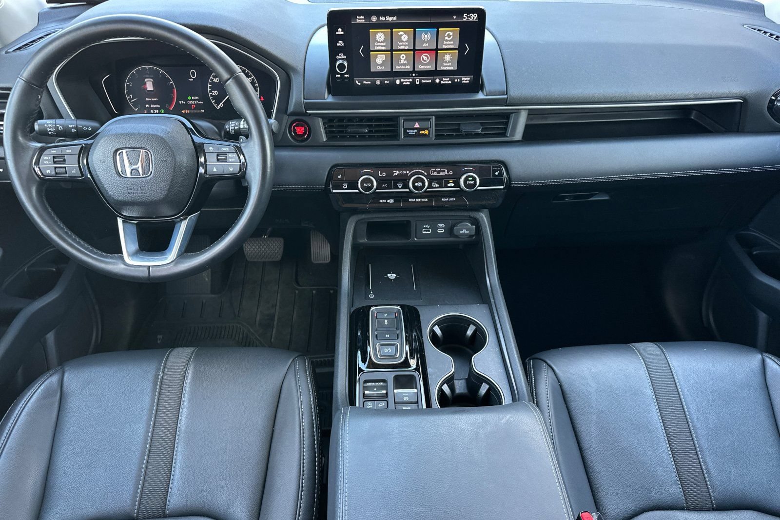 Used 2025 Honda Pilot EX-L image 13