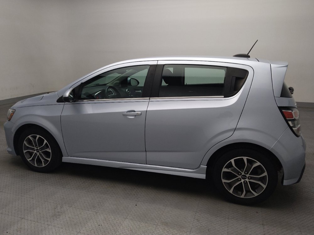 Used 2018 Chevrolet Sonic LT FWD image 3