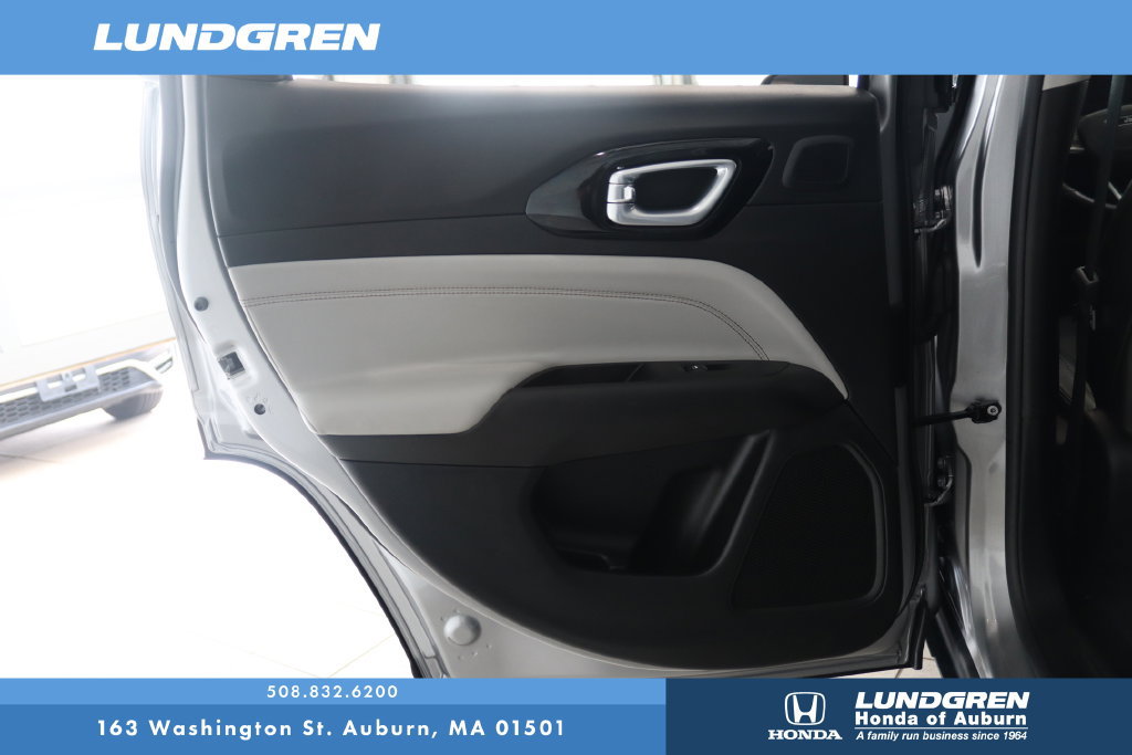 Used 2022 Jeep Compass Limited w/ Sun and Sound Group AWD/4WD image 13