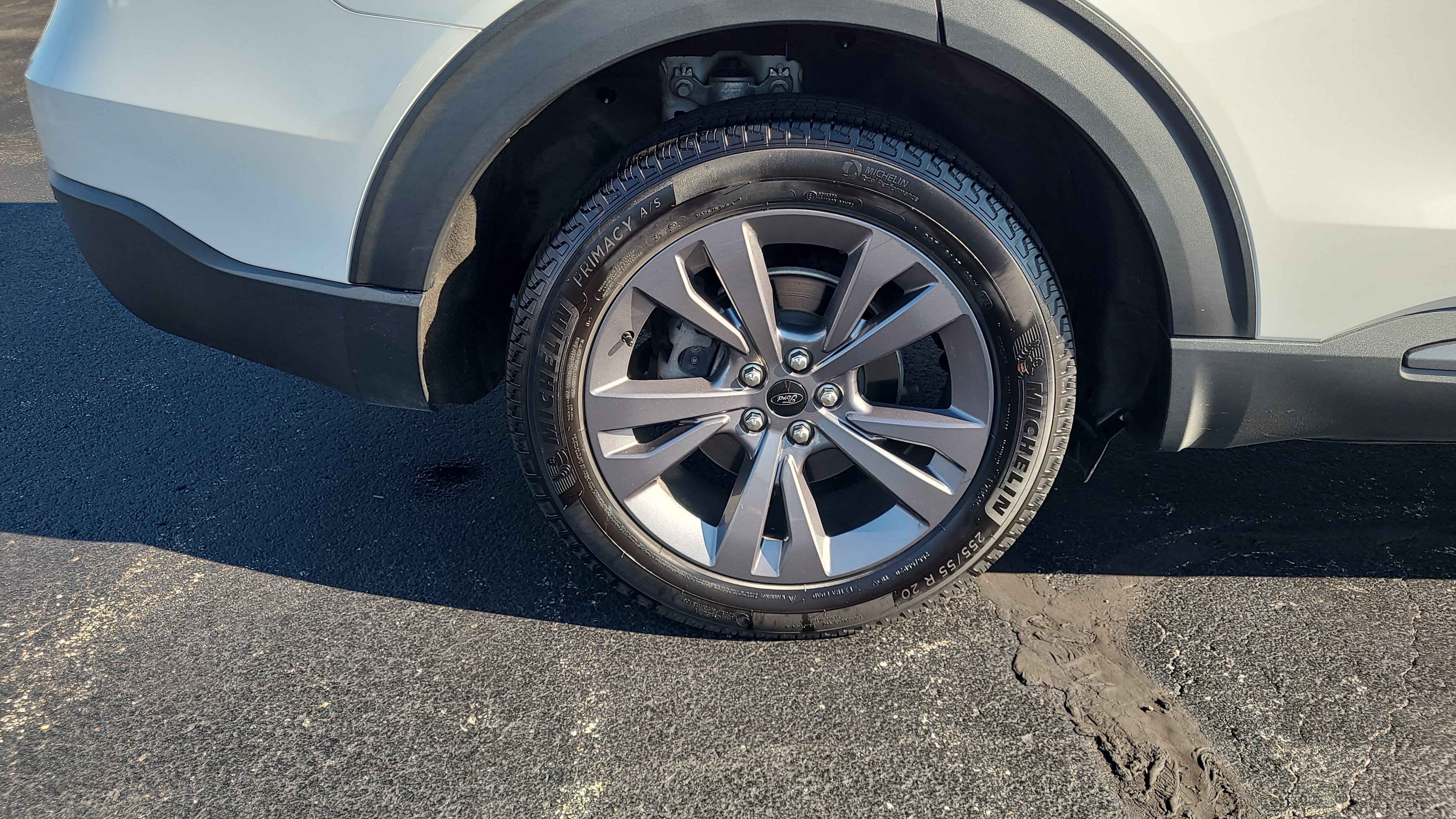 Certified 2022 Ford Explorer XLT w/ Equipment Group 202A AWD/4WD image 11