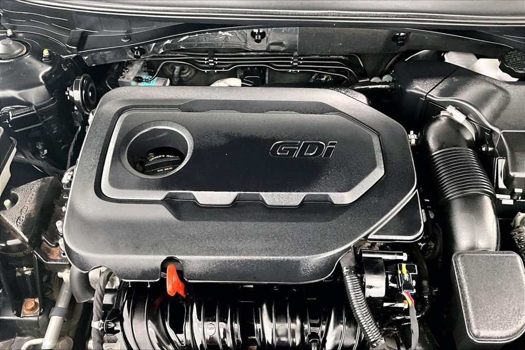 Used 2016 Hyundai Sonata Limited w/ Cargo Package FWD image 9