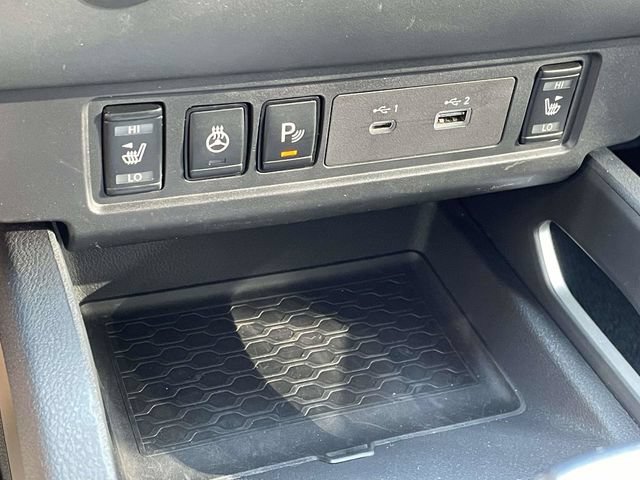 Used 2022 Nissan Frontier SV AWD/4WD image 14