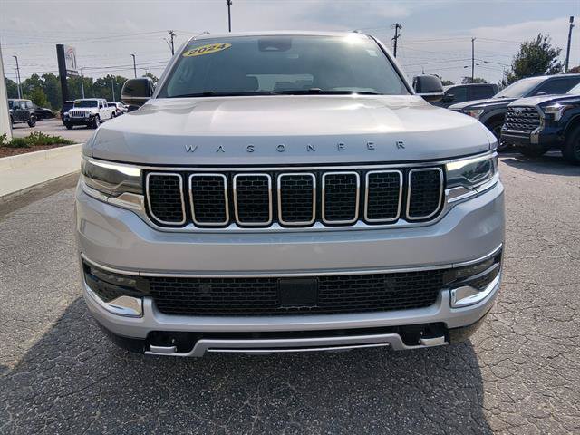 Certified 2024 Jeep Wagoneer L Series II w/ Premium Group I AWD/4WD image 8