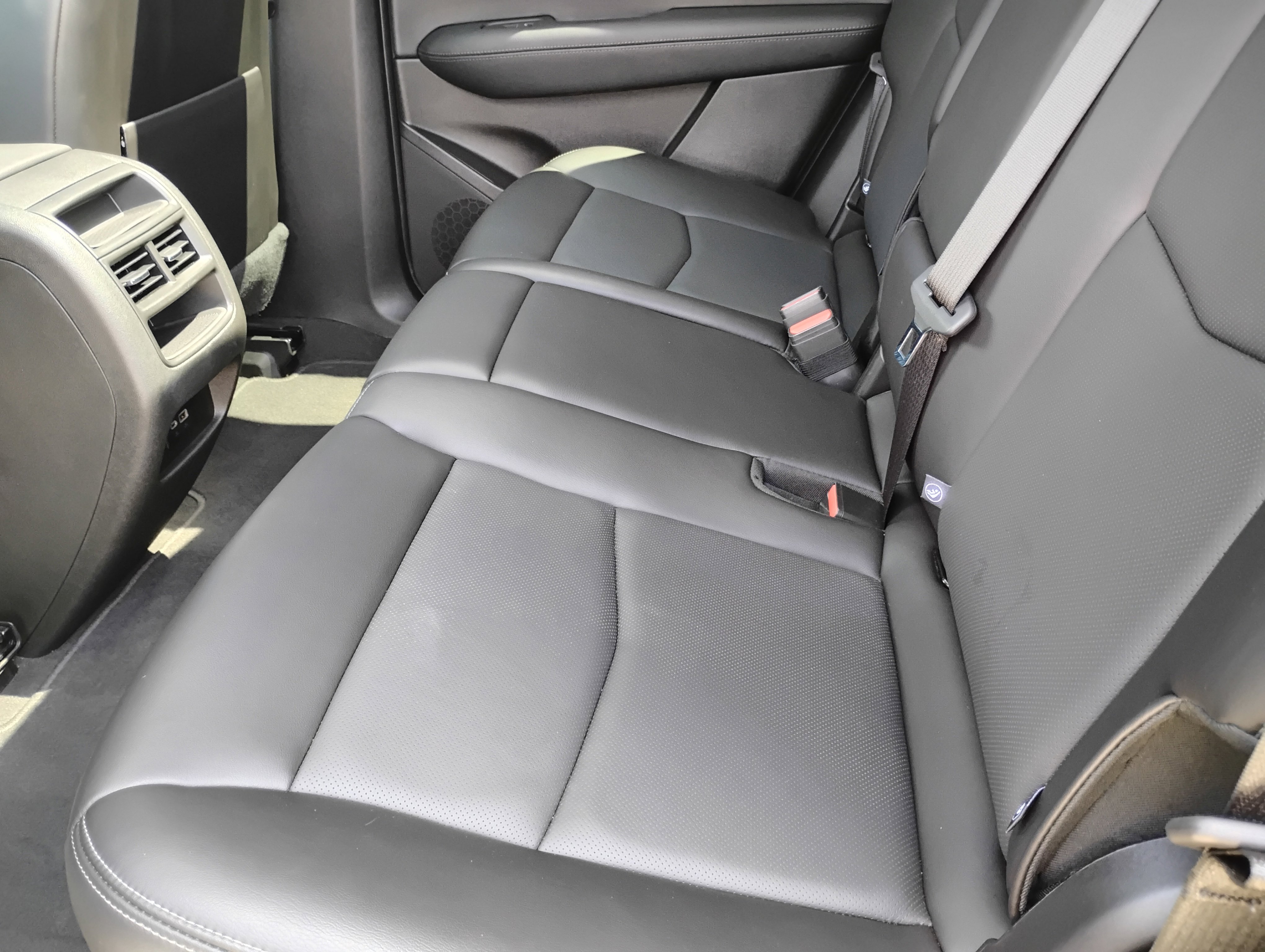 Used 2025 Cadillac XT5 Premium Luxury image 9