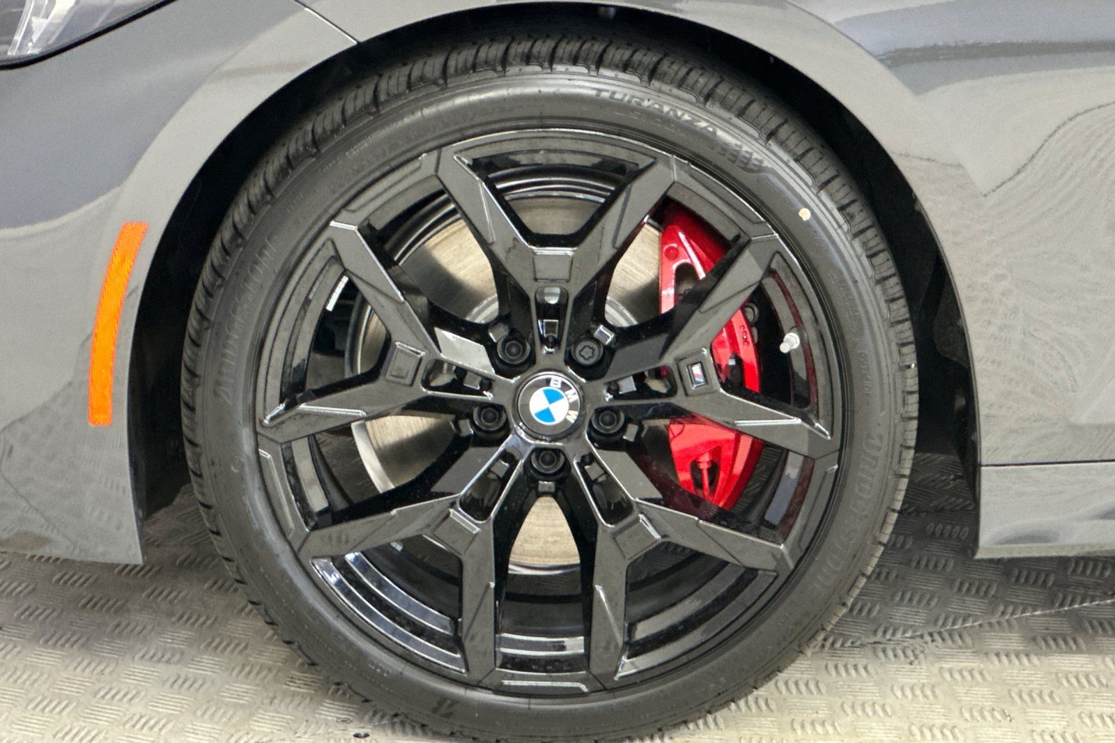 New 2026 BMW 330i Sedan w/ M Sport Package RWD image 11